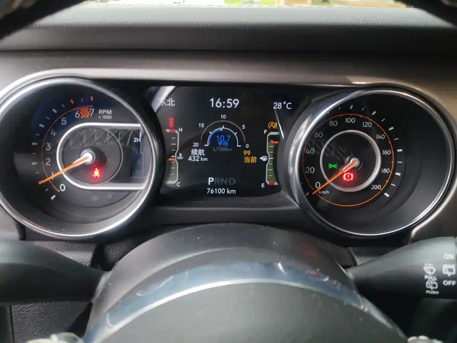 Photo 14 - Jeep Wrangler