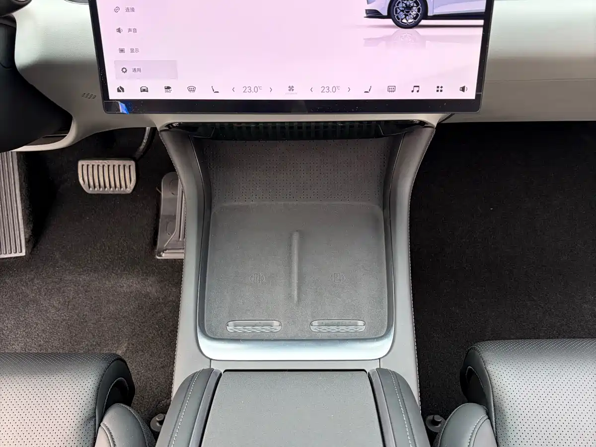 ZEEKR EXTREME KRYPTON 007