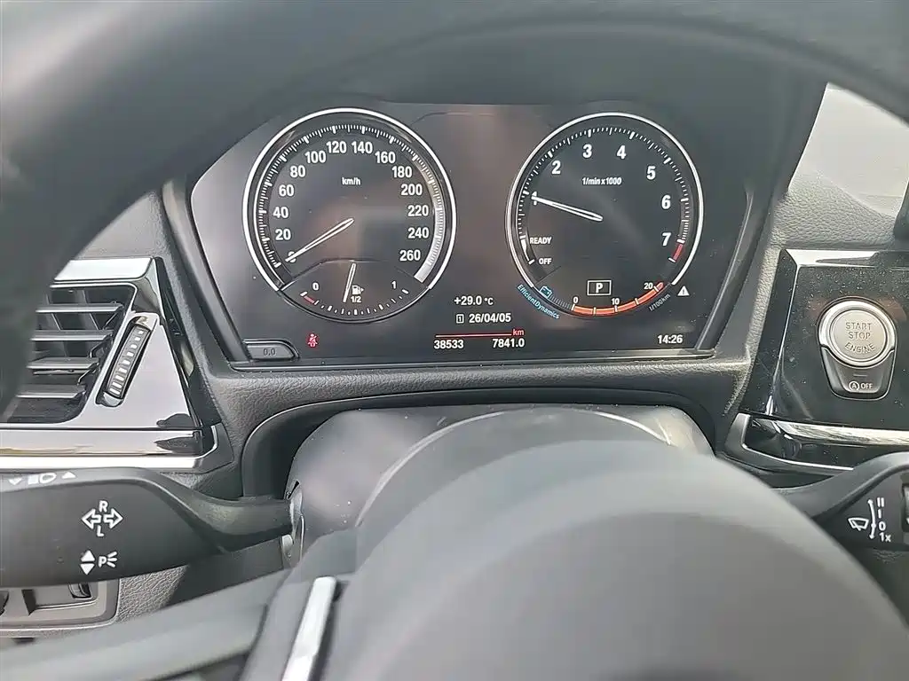 BMW 1 Series 2022 120i M Sport Shadow Edition фото 5