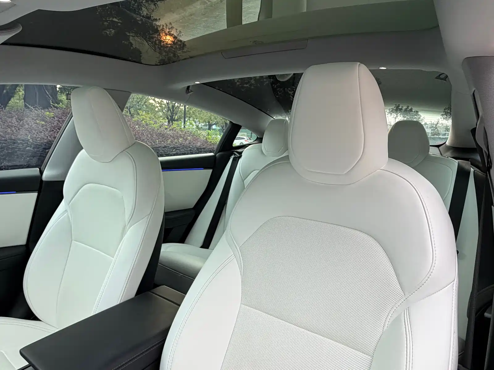 Фото 7 - Tesla Model 3