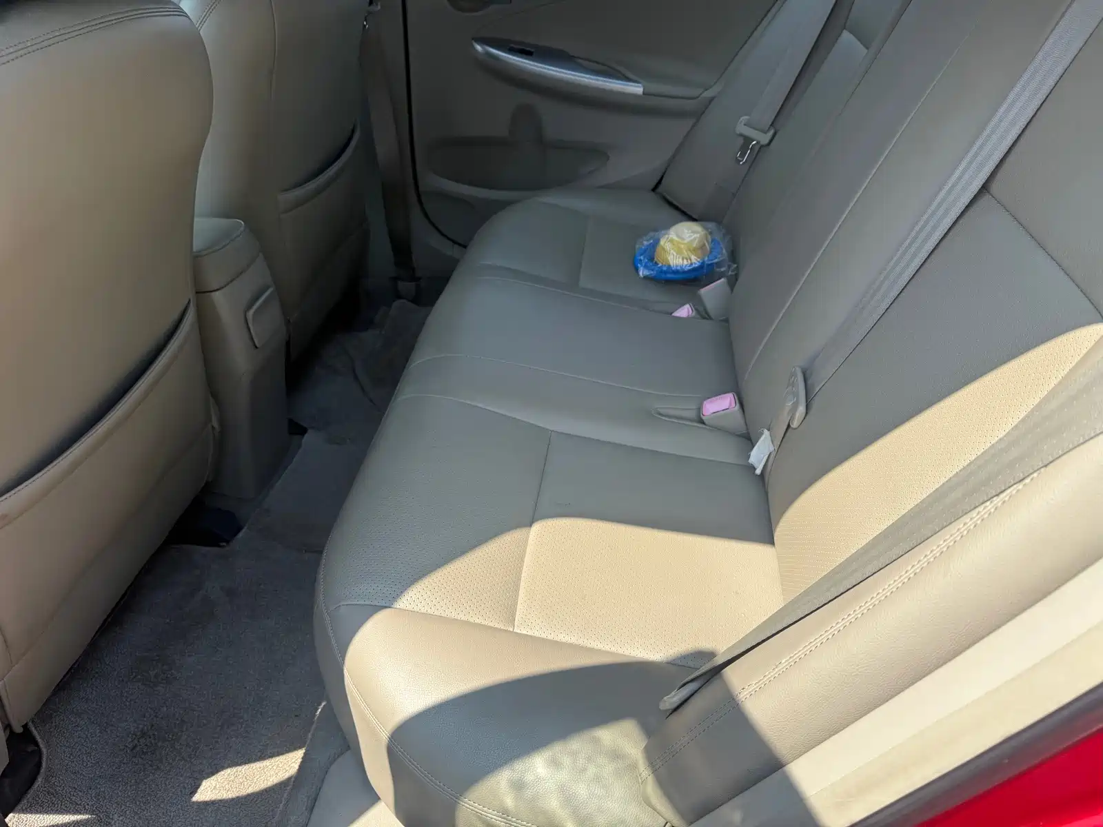 Фото 3 - Toyota Corolla