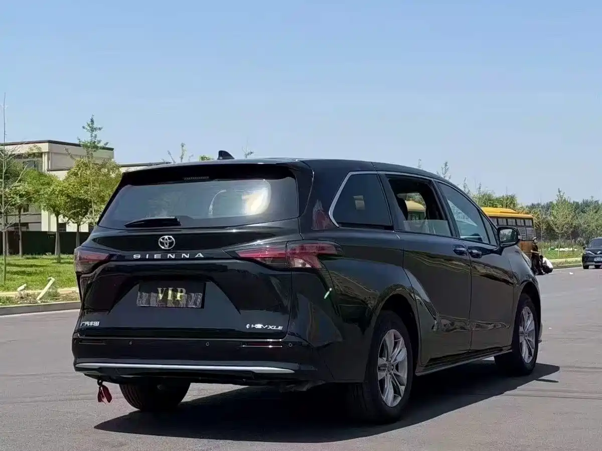Toyota Sienna 2025 2024 2.5L Hybrid AWD Luxury Edition