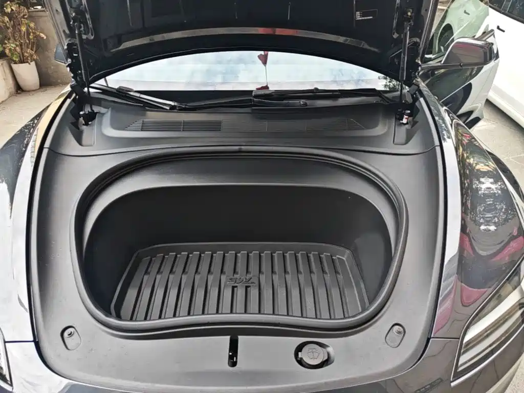 Tesla Model 3 2025 2025 Model Rear-Wheel Drive Edition