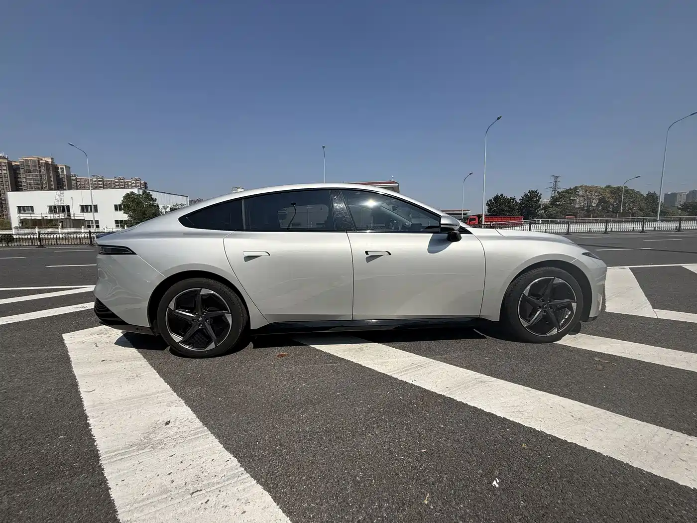 Dongfeng Yipai eπ007 2024 2024 Pure Electric 530Air Edition