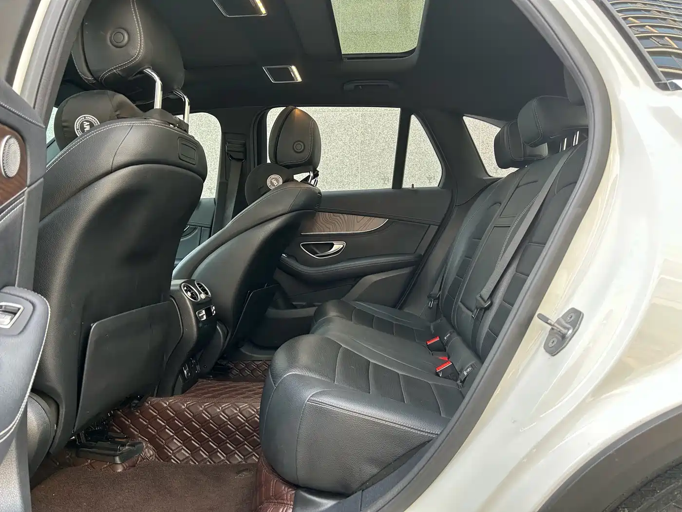 Mercedes-Benz GLC 2019 Facelift GLC 300 L 4MATIC Dynamic фото 15