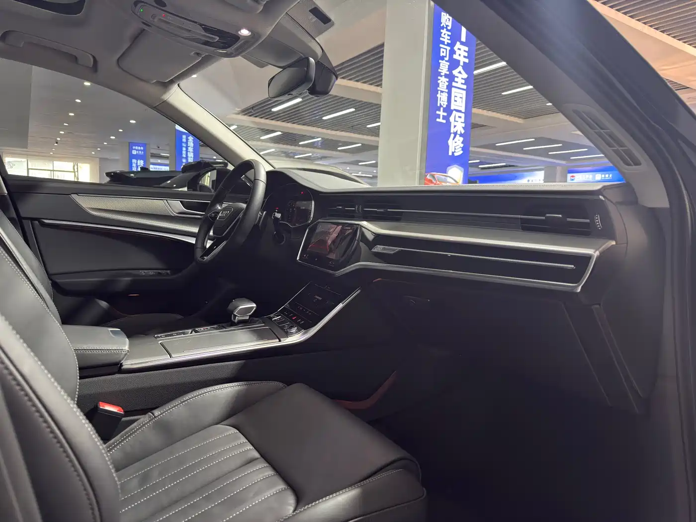 Audi A6L 2023 45 TFSI Premium Selection Elegance фото 14