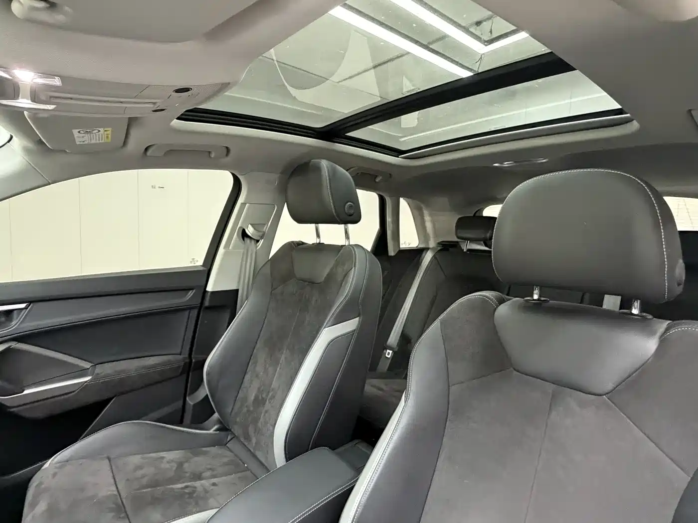Audi Q3 2022 35 TFSI Fashion Dynamic фото 14