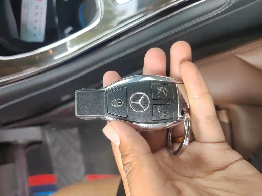Фото 9 - Mercedes-Benz GLC