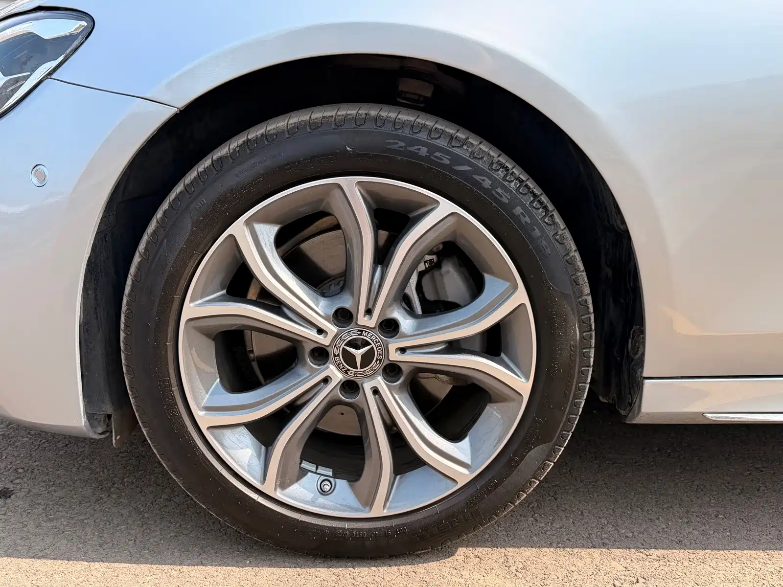 Фото 9 - Mercedes-Benz E-Class