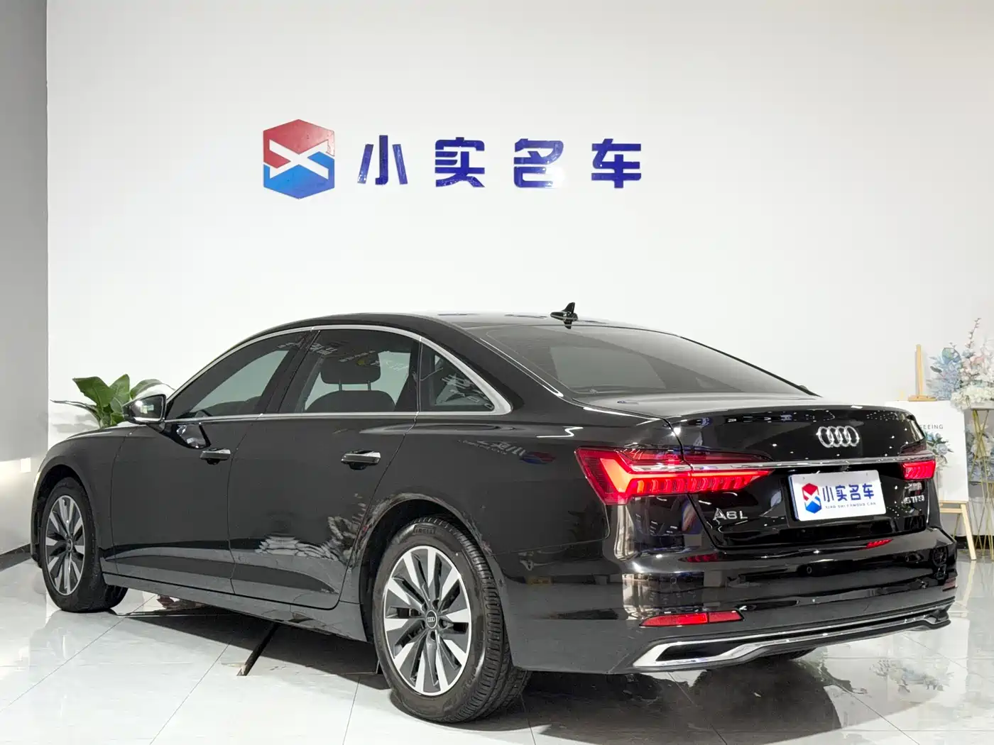 Audi A6L 2023 45 TFSI Premium Selection Elegance фото 9