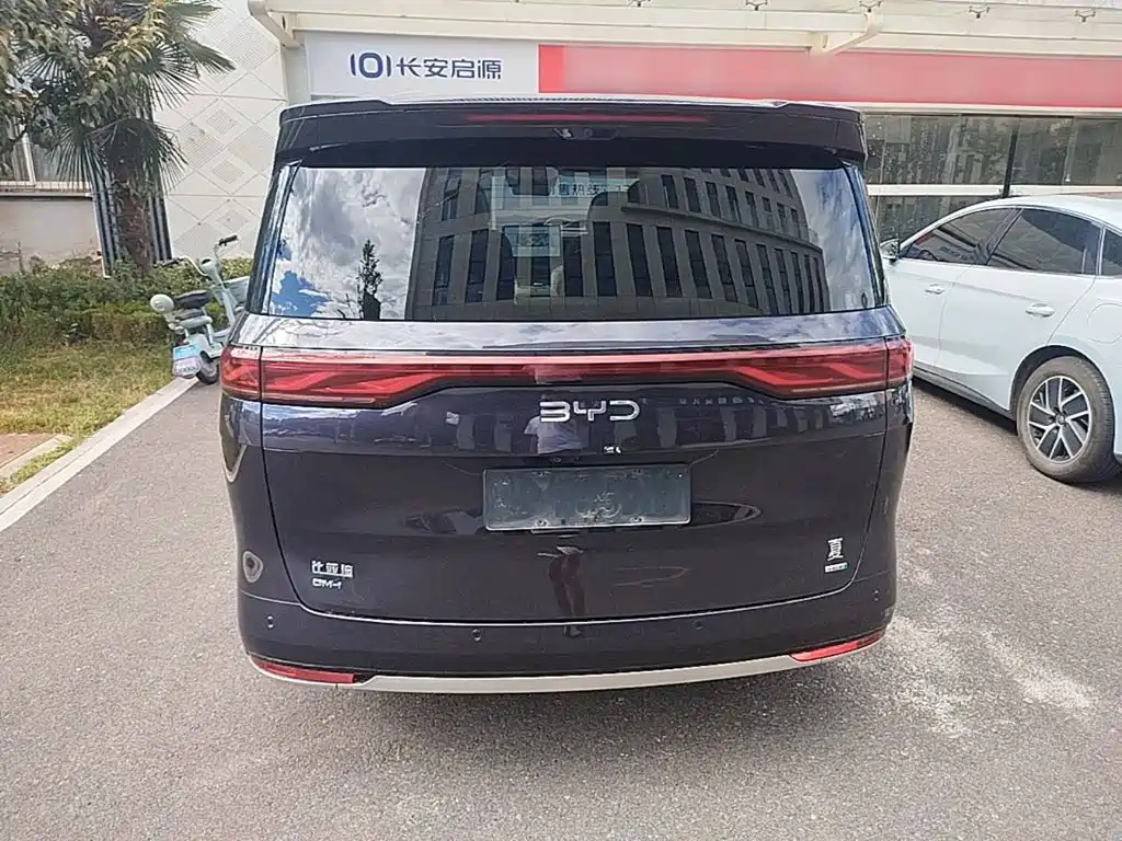 BYD Xia 2025 2025 DM-i 1.5T 180km Excellence