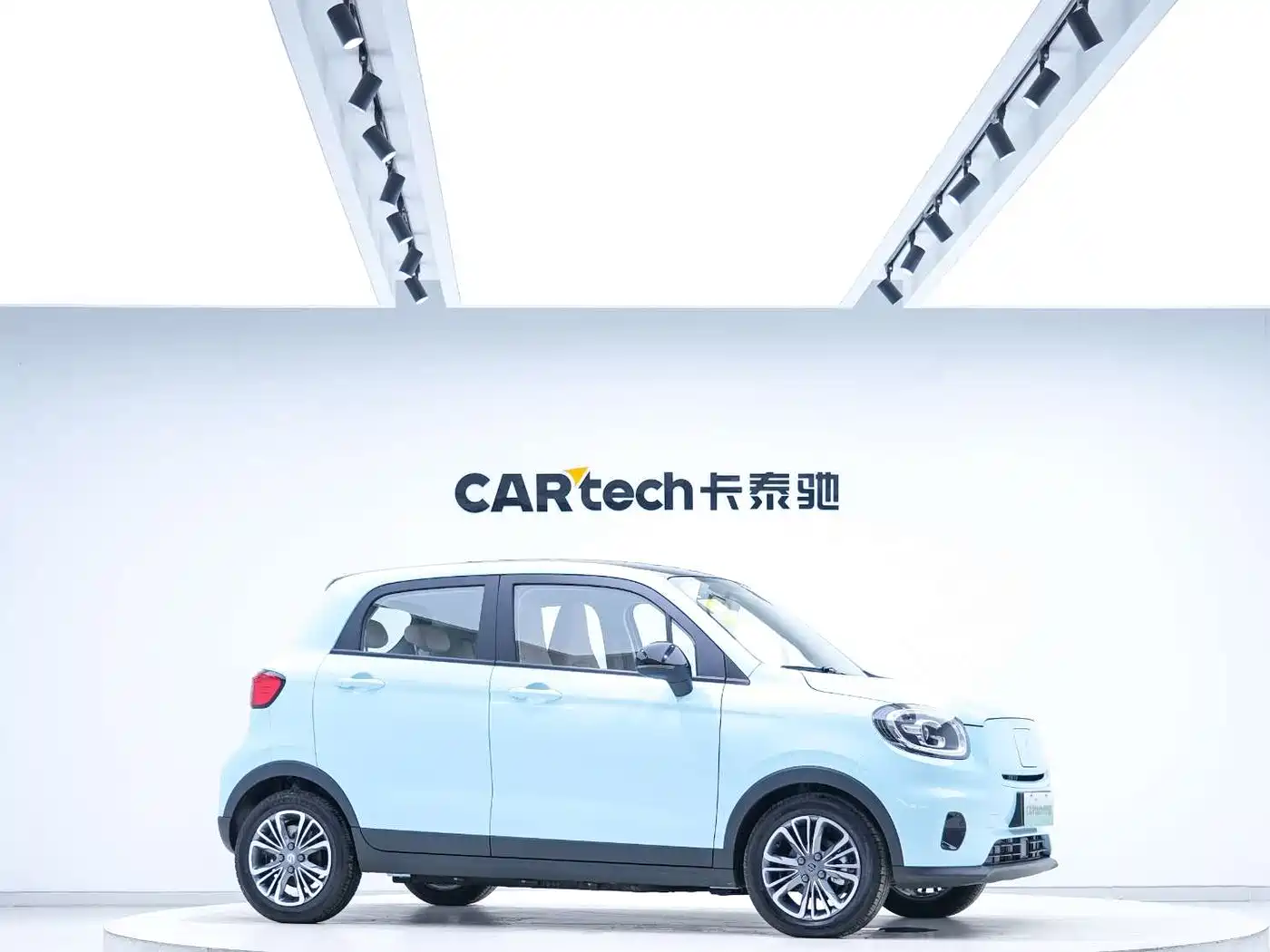 ZERO-RUNNING CAR ZERO RUN T03