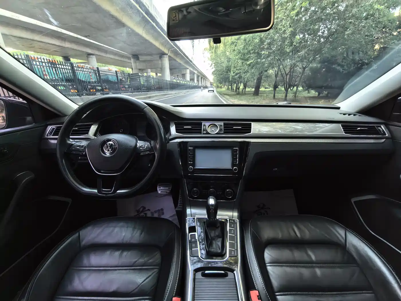 Volkswagen Passat 2017 330TSI DSG Prestige фото 5