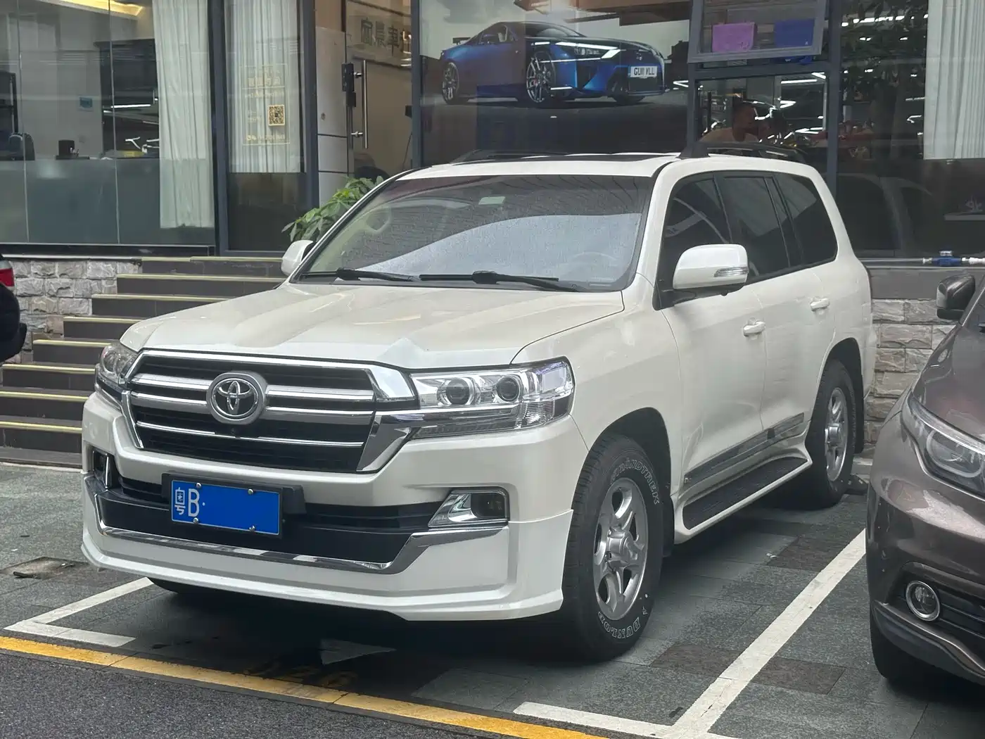 Toyota Land Cruiser (Import)