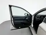 Фото 8 - Toyota Camry
