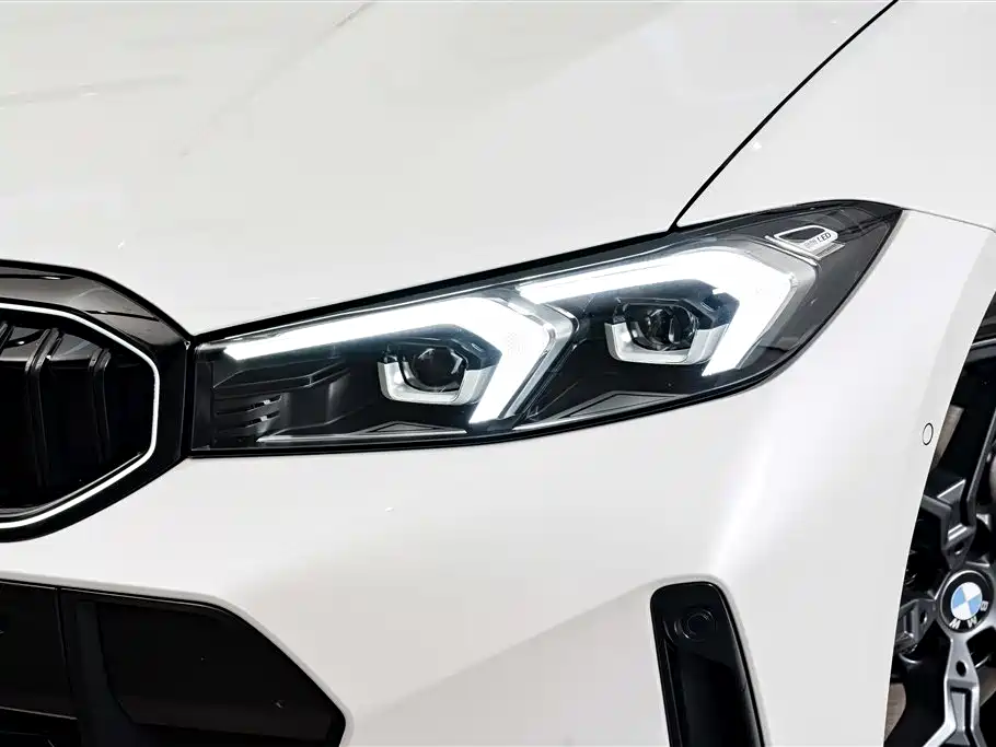 BMW 3 Series 2025 330Li M Sport Night Edition фото 4