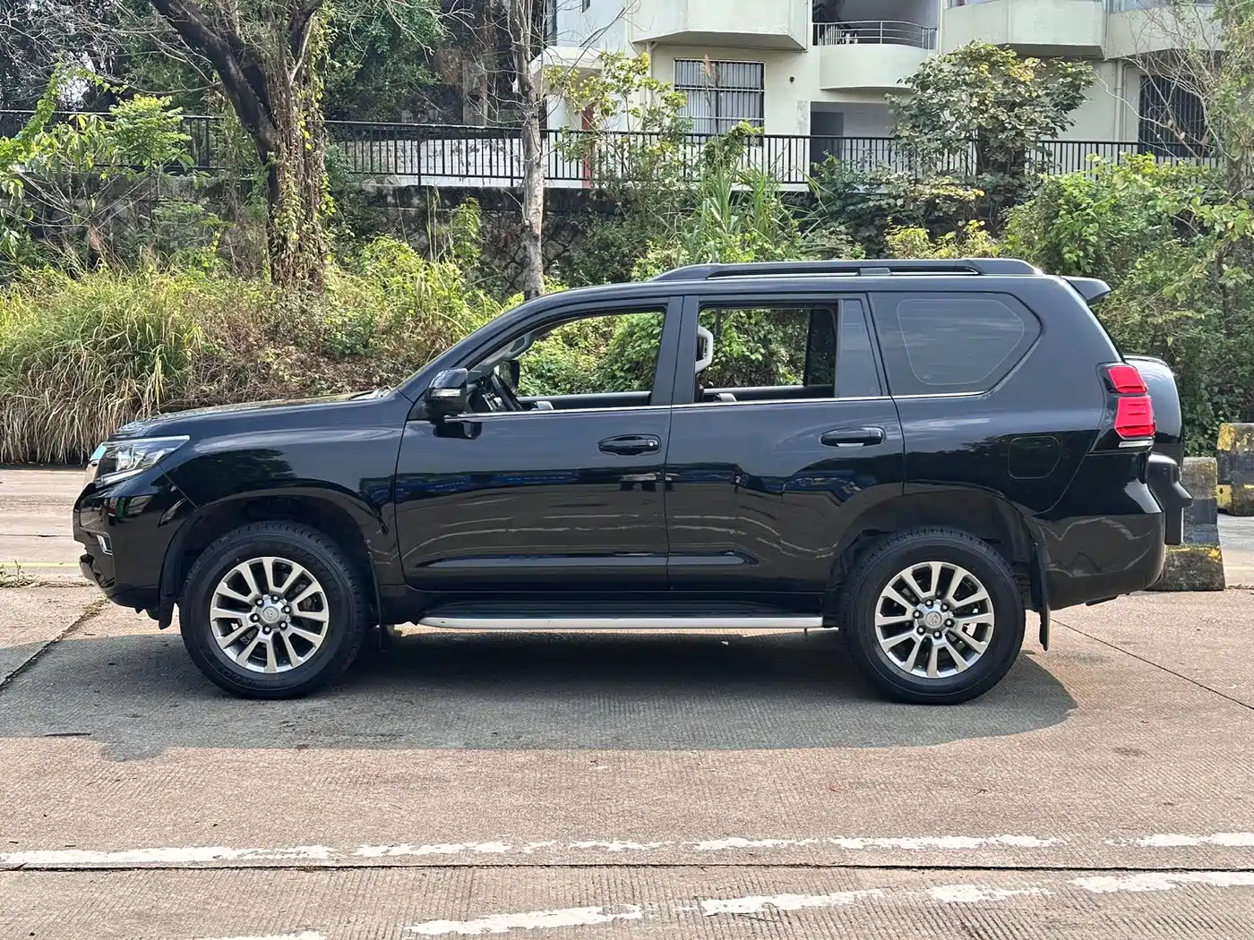 Фото 17 - Toyota Prado