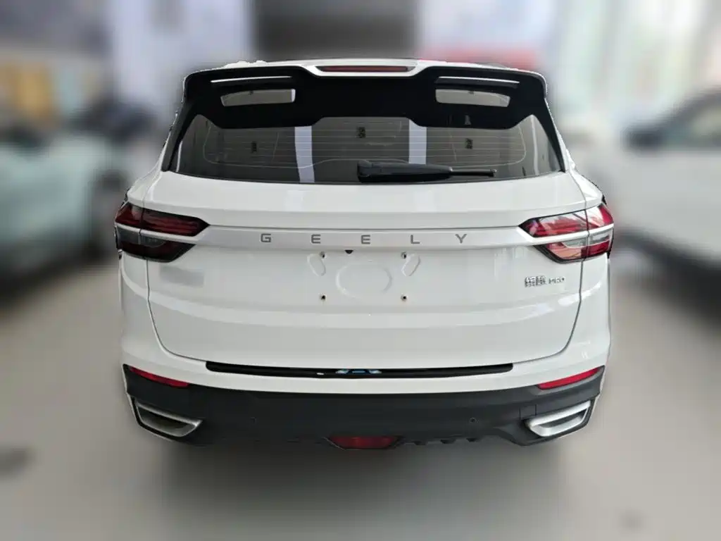 Фото 8 - Geely Coolray