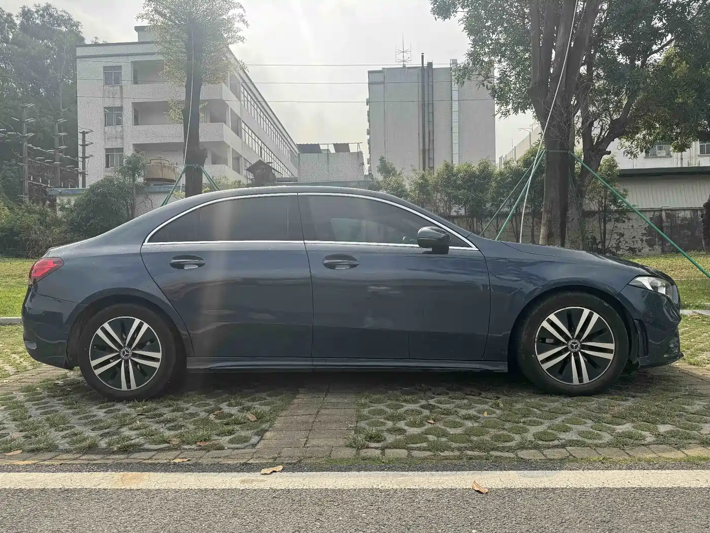 Mercedes-Benz A-Class 2019 A 180 L Sport Sedan фото 2