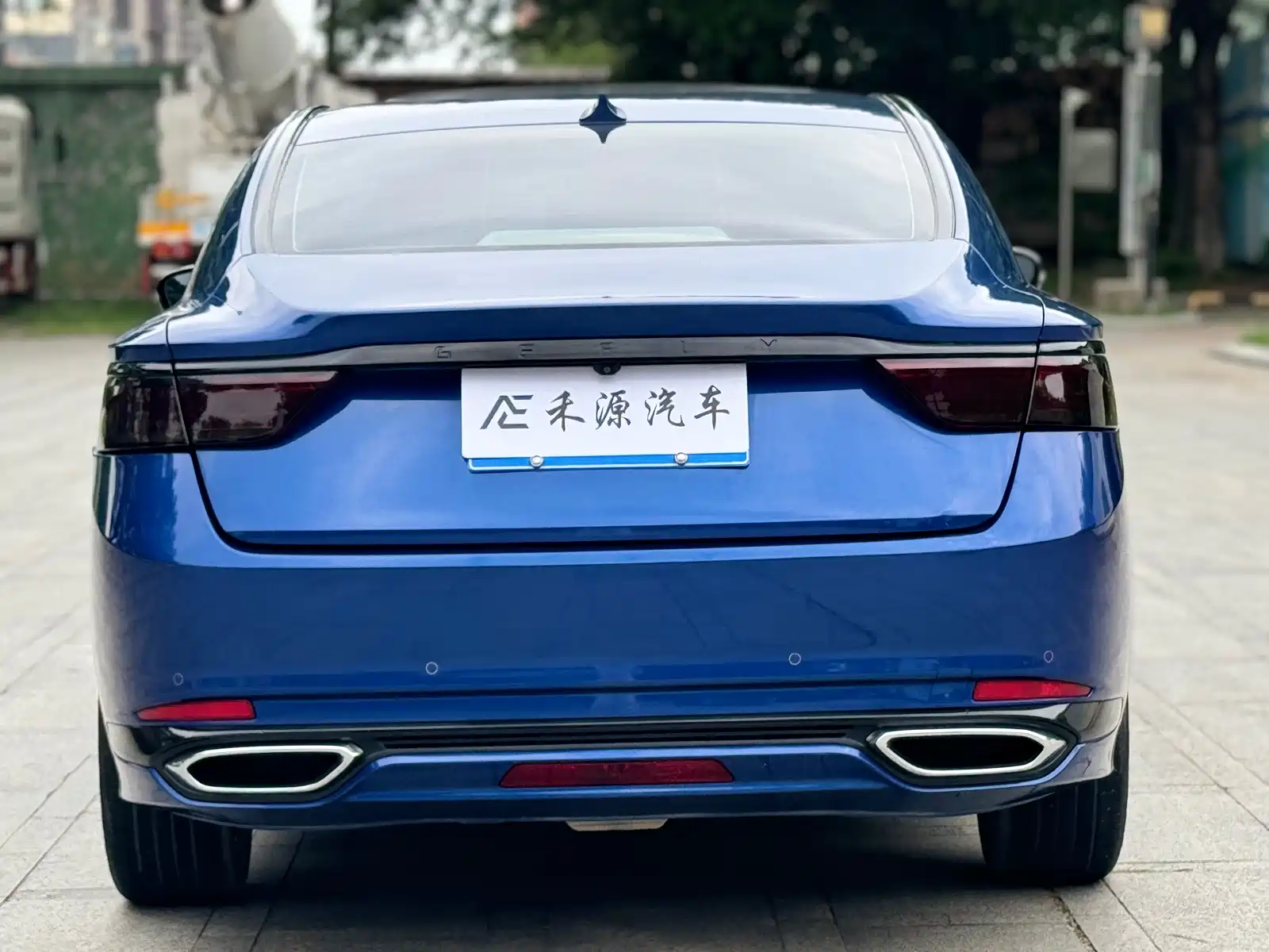 Фото 7 - Geely Borui
