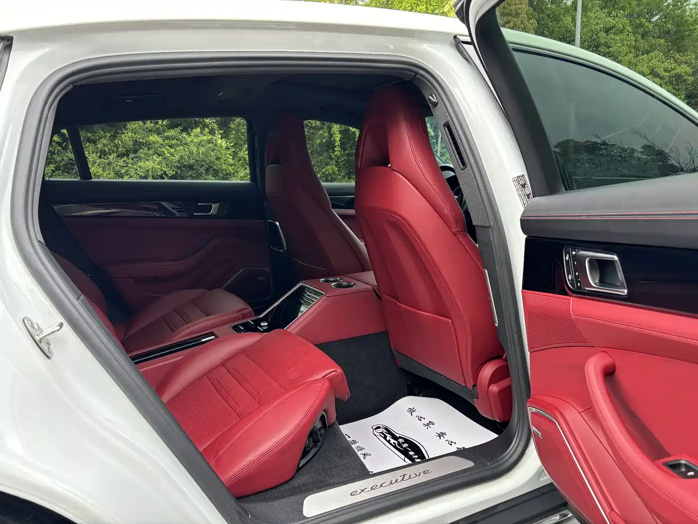 Porsche Panamera 2023 Panamera 4 Executive Long Wheelbase 2.9T фото 21