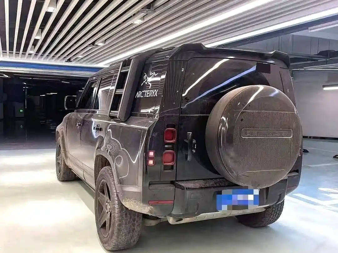 Land Rover Defender 2020 Model 110 P400 HSE фото 7