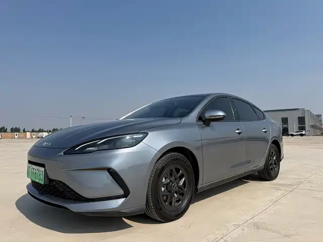 BYD Hai Bao 05 DM-i 2025