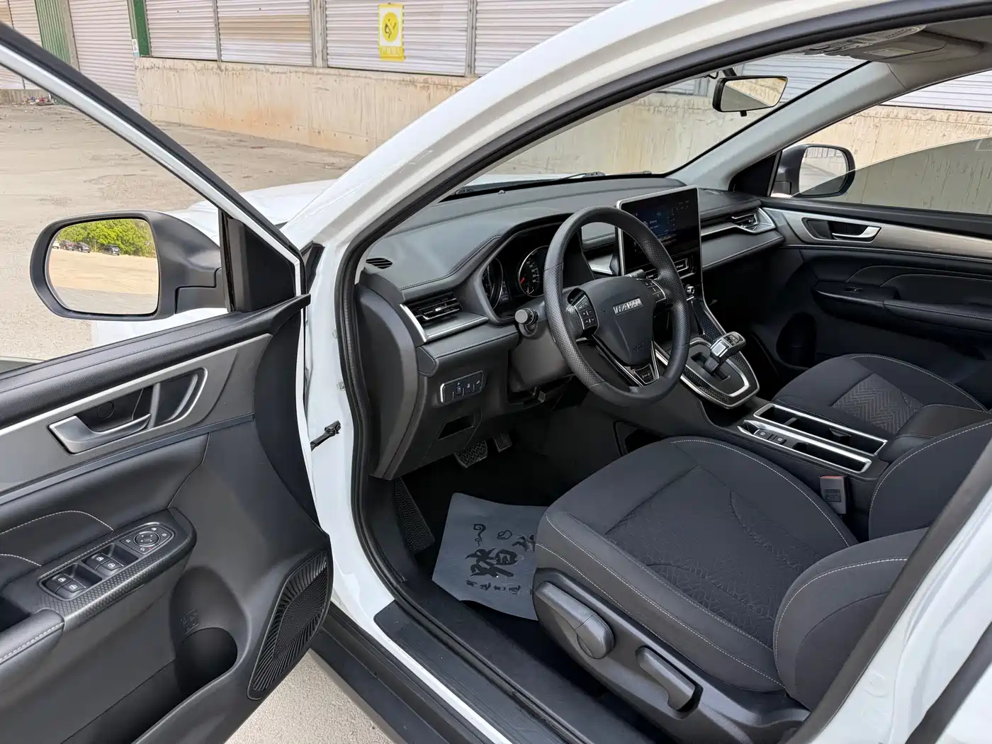 Haval M6 2023 PLUS 1.5T DCT Elite Smart Connect фото 10
