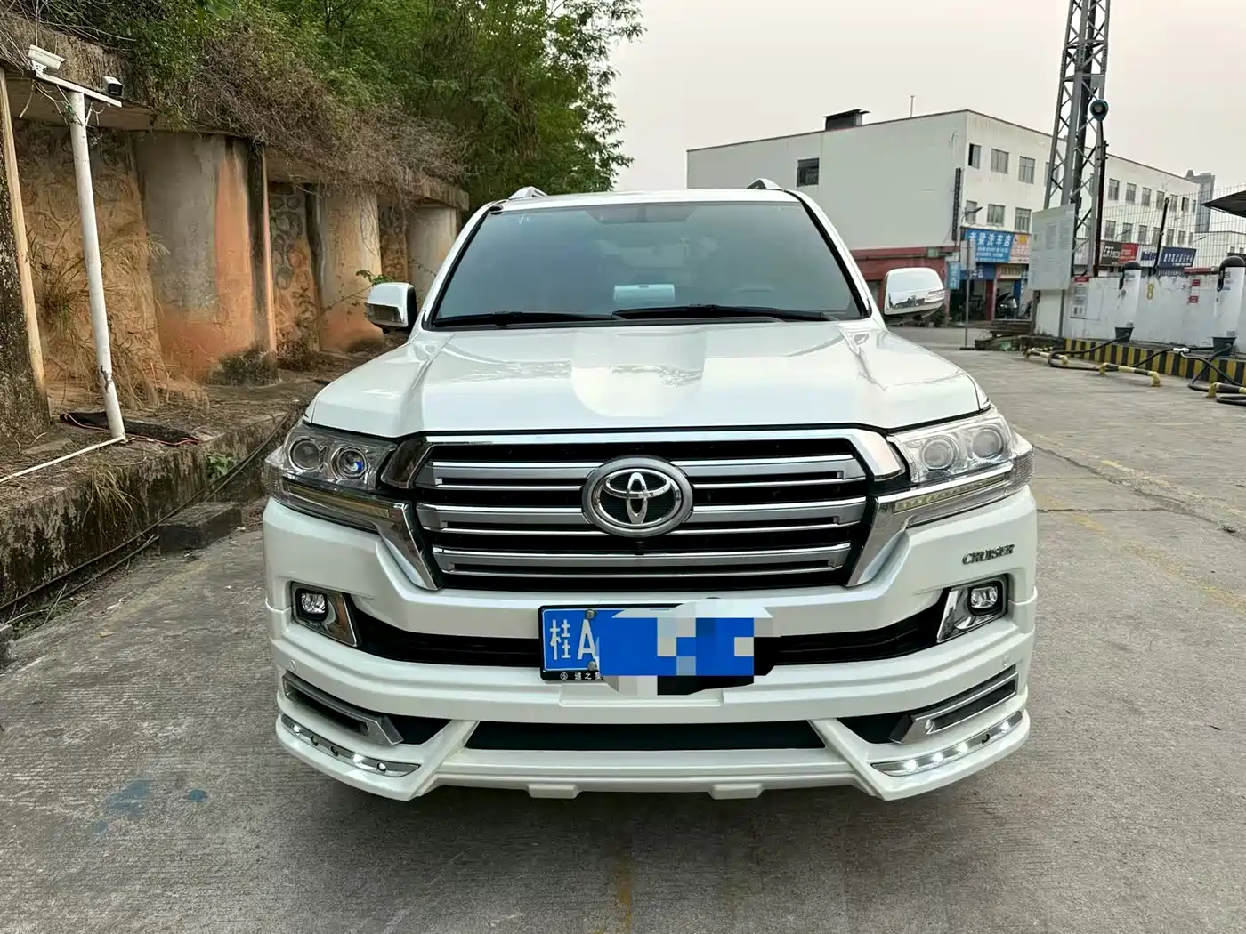 Toyota Land Cruiser (Import) фото 2