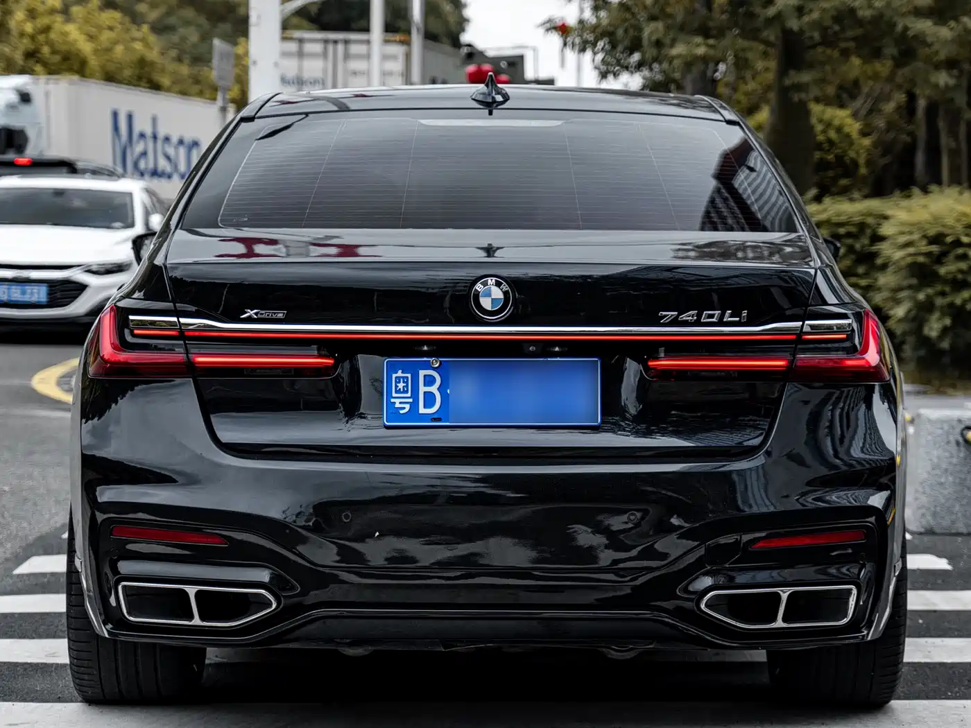 BMW 7 Series 2019 740Li xDrive Executive M Sport Package фото 17