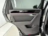 Фото 20 - Volkswagen Touareg