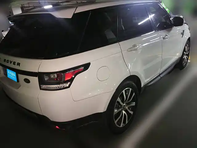 Land Rover Range Rover Sport 2016 3.0 SDV6 HSE — фото 2