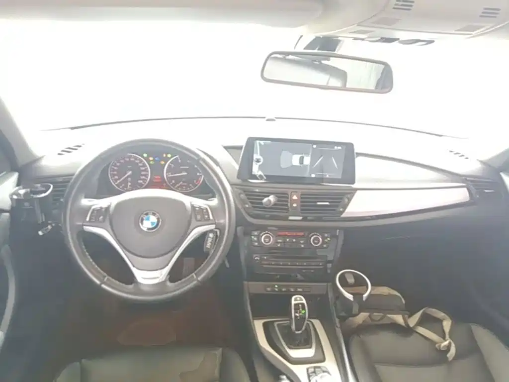 Фото 10 - BMW X1