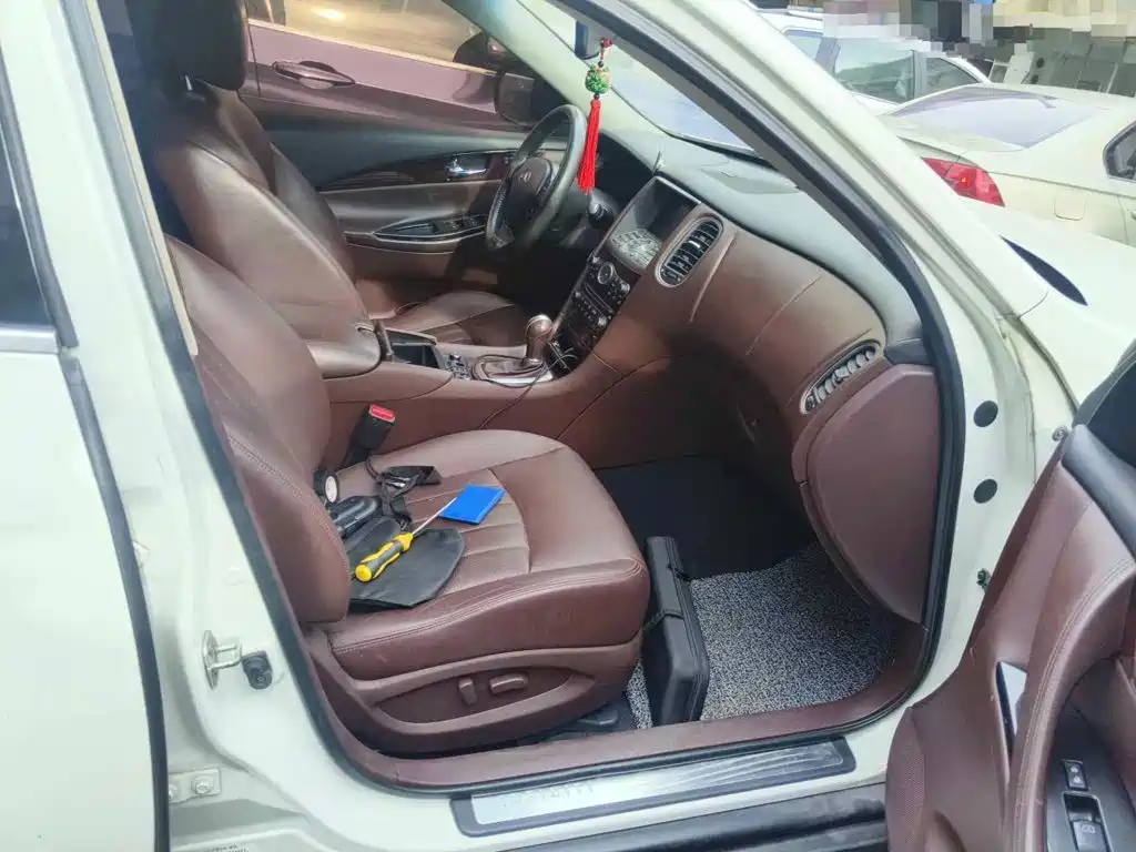 Infiniti QX50 (Import) 2015 2013 2.5L 2WD Elegance