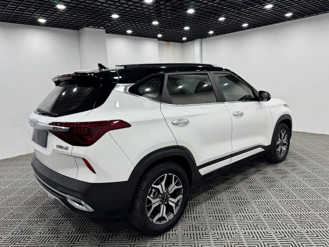 Kia KX3 2022 2021 1.5L CVT Fashion Edition