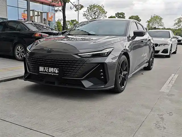 Changan UNI-V 2024