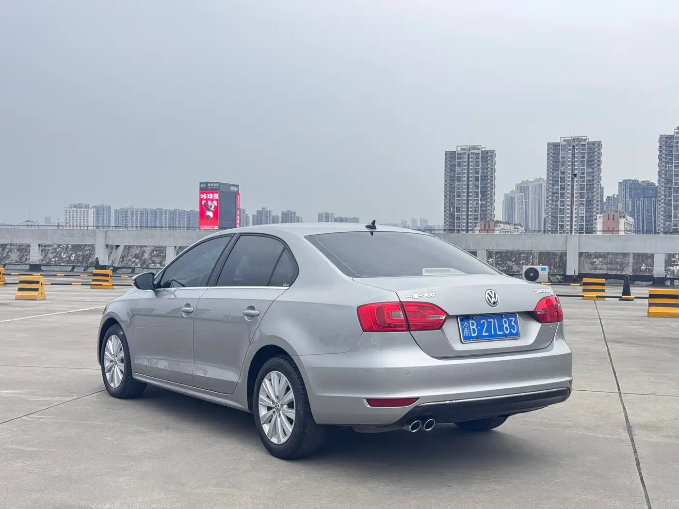 Volkswagen Sagitar 2014 1.4TSI Automatic Luxury фото 4