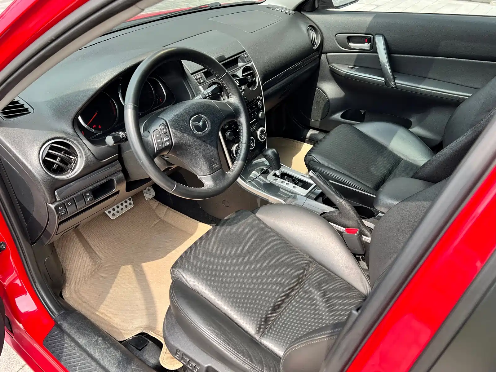 Фото 8 - Mazda 6