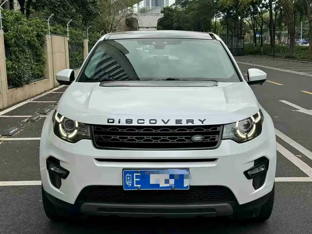 Land Rover Discovery Sport (Import) 2015 2.0T SE фото 3