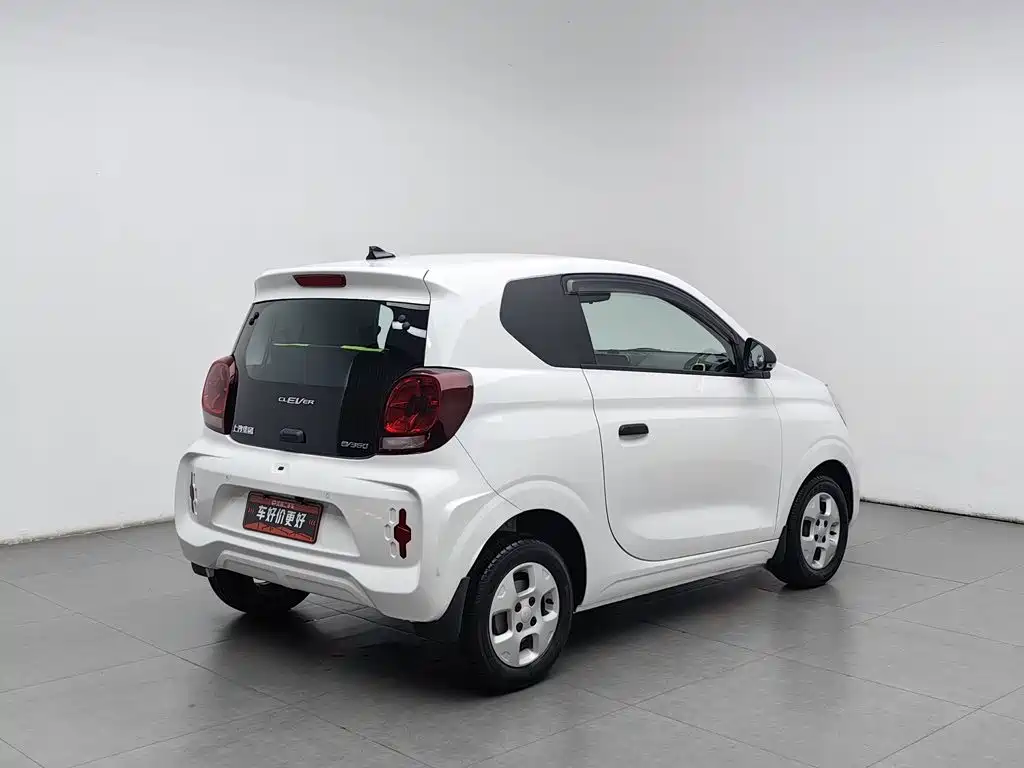 Фото 2 - Roewe Clever