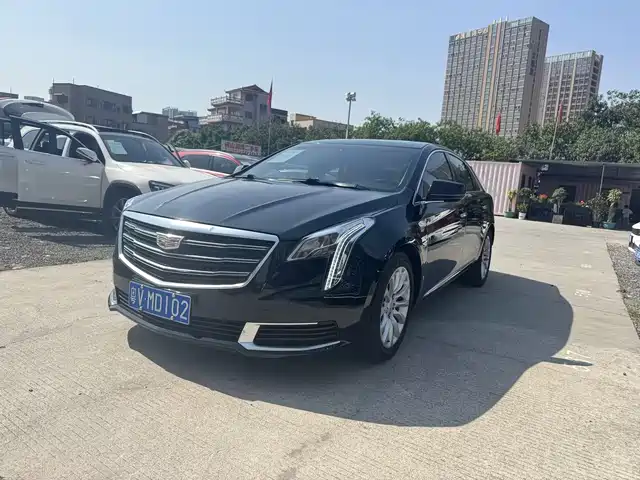 CADILLAC XTS