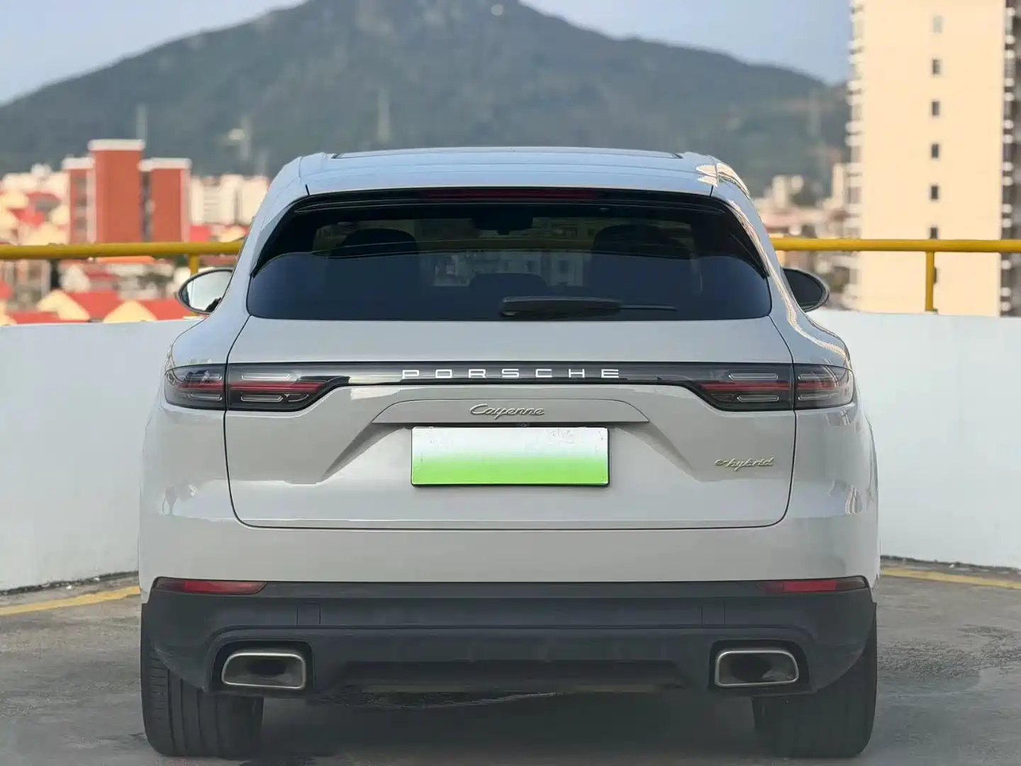 صورة 5 - Porsche Cayenne New Energy