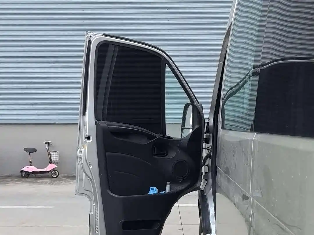 Iveco Daily 2020 2020 2.3T Manual Super Rui Short Wheelbase High Roof China VI F1A