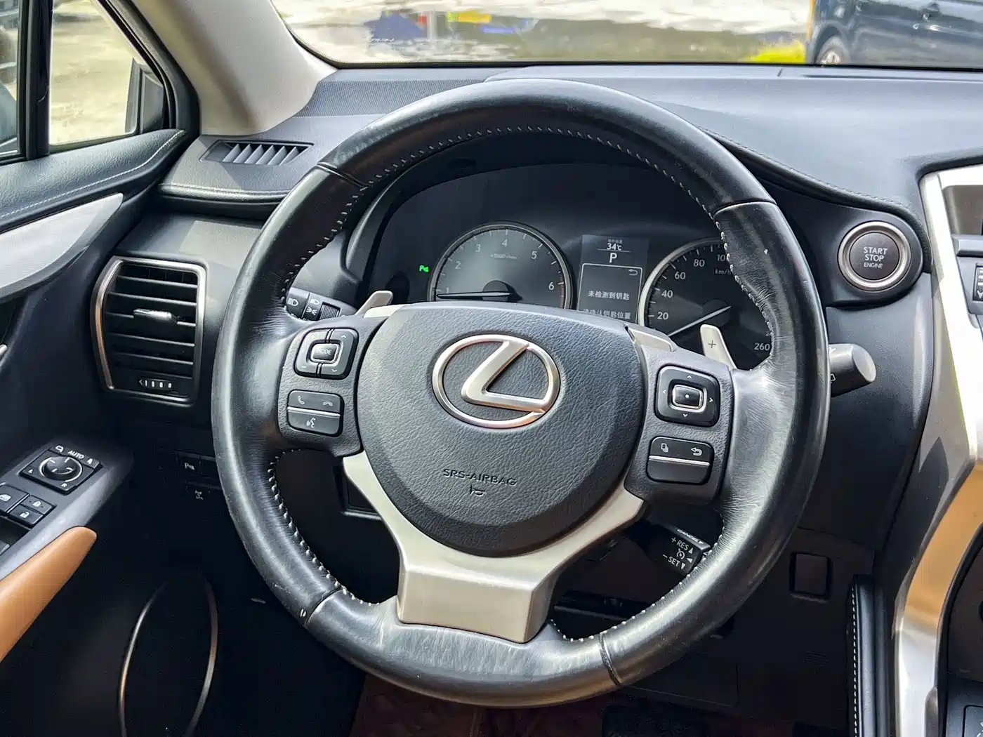 Фото 9 - Lexus NX