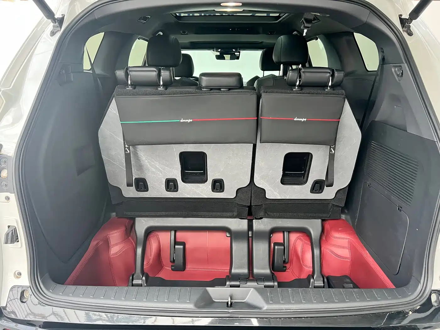 Toyota Granvia 2024 2.5L Hybrid Premium PLUS фото 10