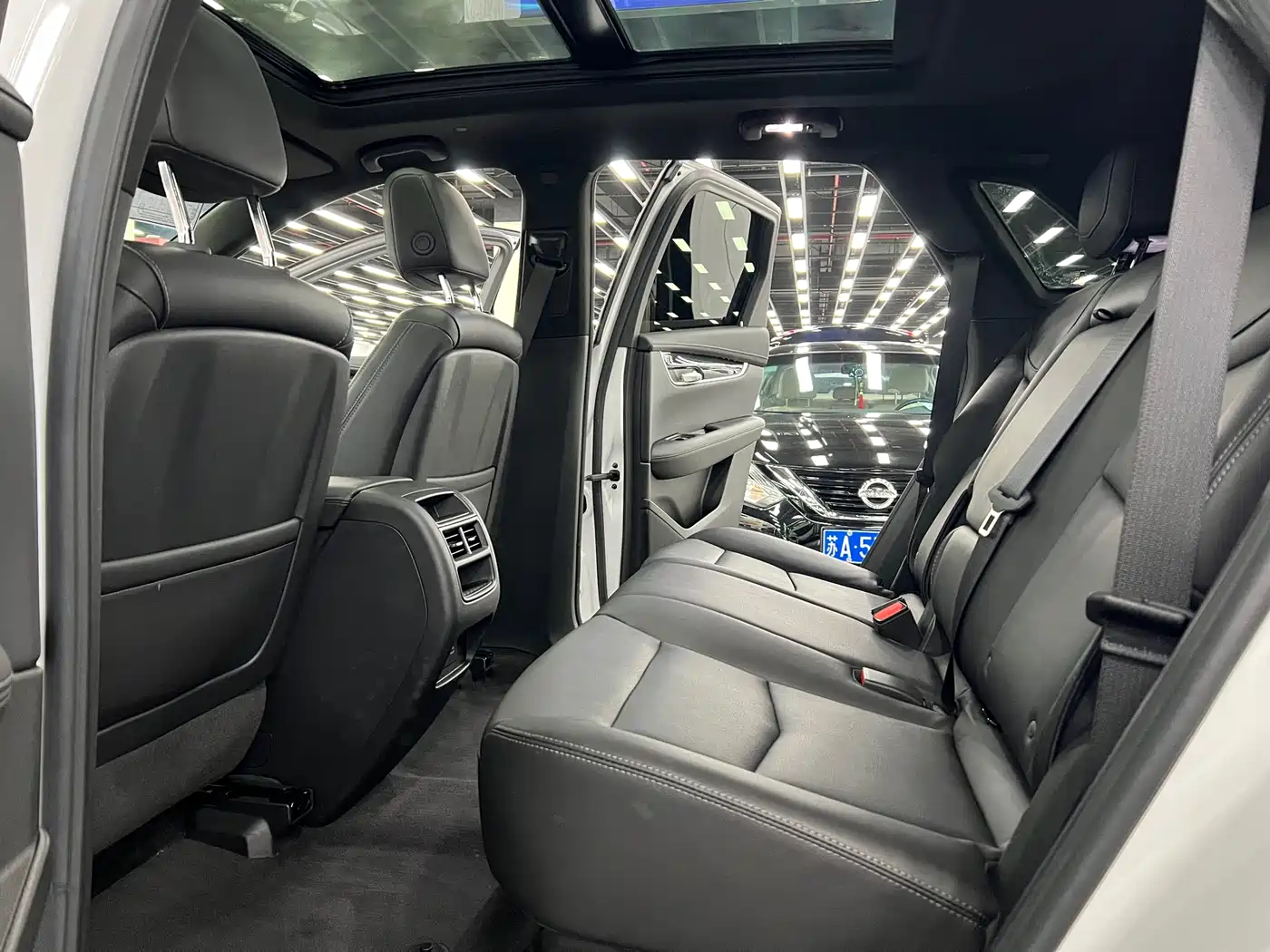 Cadillac XT5 2022 2.0T 2WD Luxury фото 37