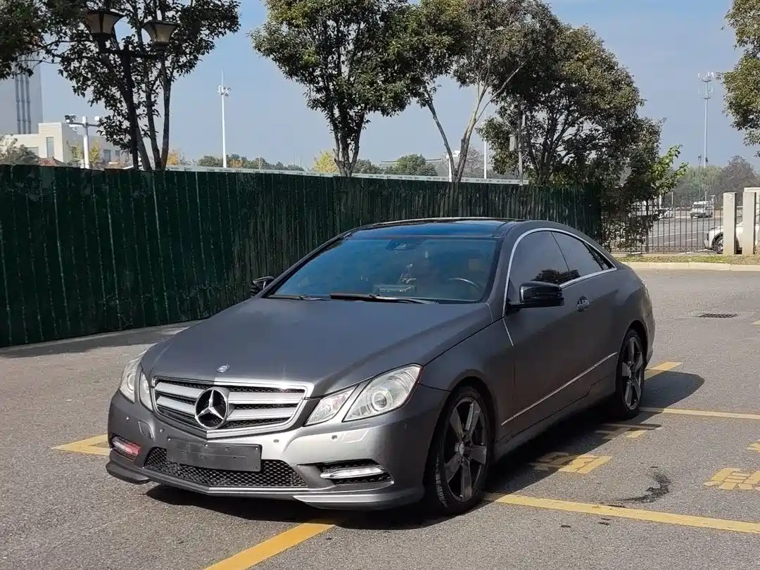 Mercedes-Benz E-Class (Import) 2012 E 200 CGI Coupe