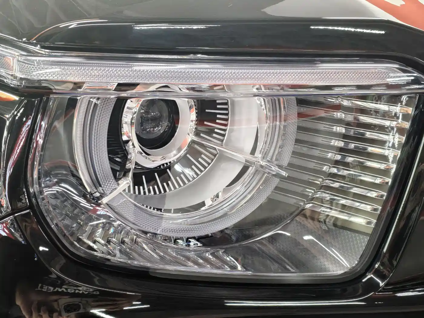 TANK TANK 700 NEW ENERGY