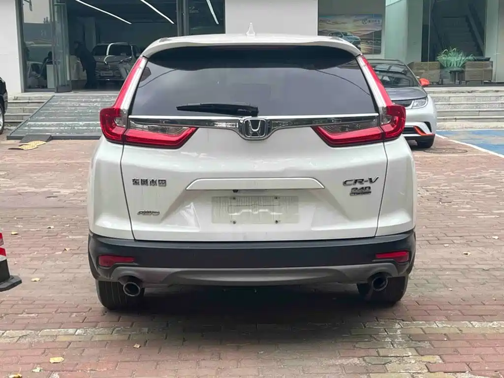 Фото 12 - Honda CR-V