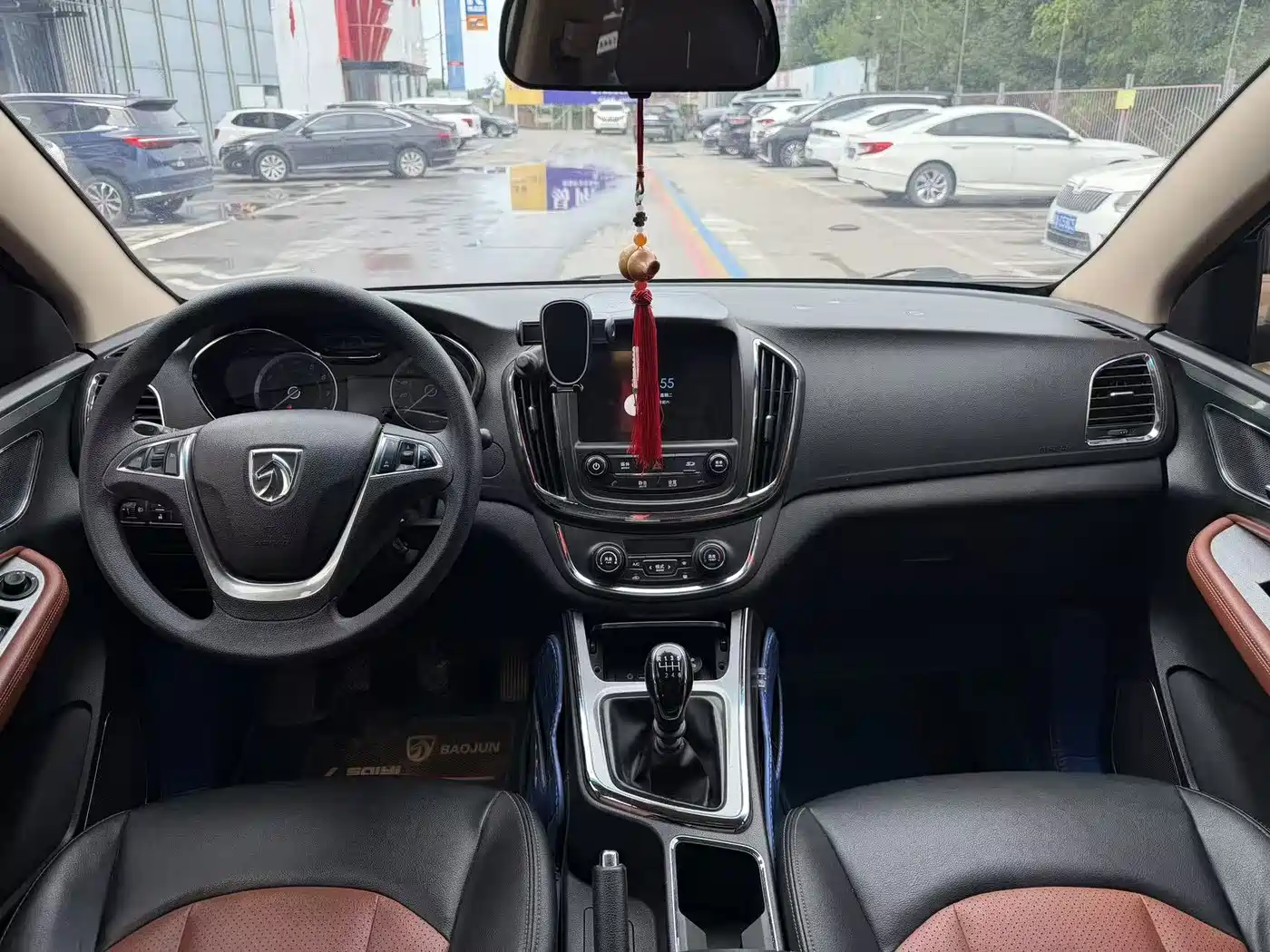 Baojun 560 2017 2016 1.5T Manual Elite
